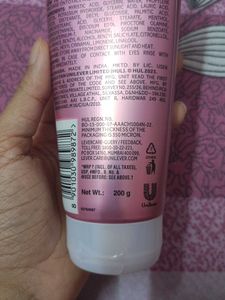 Pond&#39;s Bright Beauty Facewash