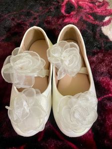 Cute White Flower Girl Shoes