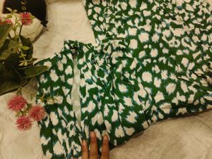 Branded co- ord set