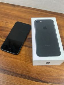 iPhone 7 - Black - Good Condition!