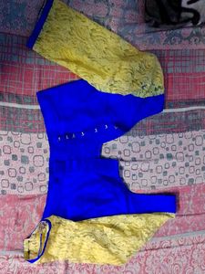 Stylish Blue & Golden Saree And Blouse
