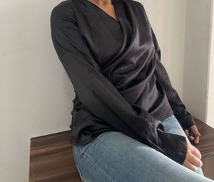 🖤Black Satin Wrap Top 🖤( Stretchable )