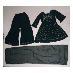 Green Embroidered Kurta Set