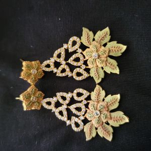 Gold plated Floral Diamond Earrings