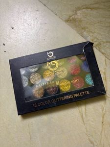 this glitter palatte is not even single used