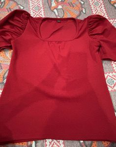 Balloon Sleeves Top