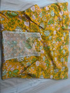 New Not Used Yellow Floral Print Kurti Size42