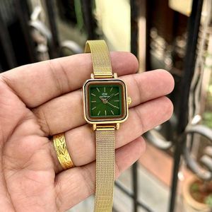 DENIEL WELLINGTON SQUARE DIAL LADIES WATCH RESTOCK