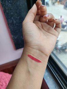 Huda Matte Me Liquid Lipstick.