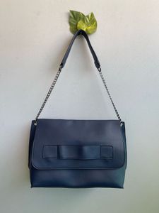Stylish Navy Blue Chain Bag