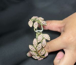 Leaf Design Bracelet