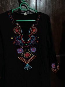 Black Kurti