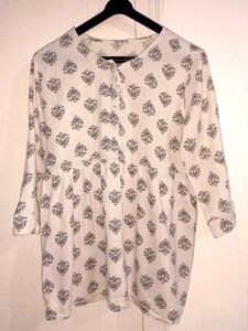 Patterned White short kurti