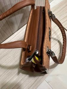 Brand New Hand Bag 😍