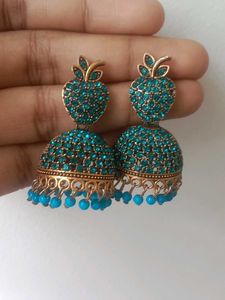 Emerald Jhumka Earrings