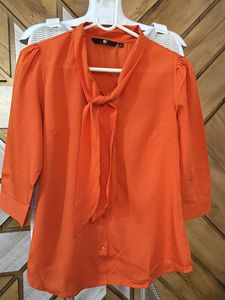 🧡 Elegant FIG Tie-Up Neckline Shirt Size M 🧡