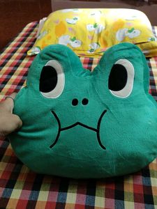 Cute Frog Pillow 🐸💚 – Soft & Comfy