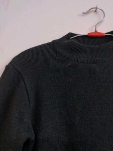 Black Turtleneck Long Sleeve Top
