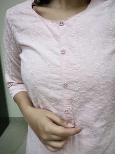 Avaasa Elegant Pink Chikankari Kurta