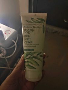Neem &amp; Tea Tree Face Wash