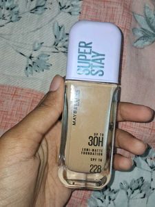 Maybelline Foundation -228
