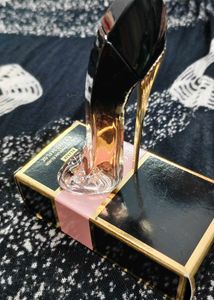 Carolina Herrera Perfume
