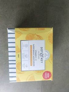Dot &amp; Key Vitamin C Moisturizer