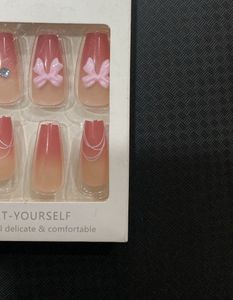 DIY Press On Nails - Pink Bow
