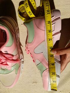 Pink &amp; Green 'Layasa' Sneakers