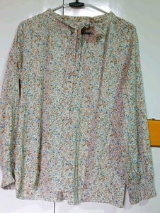 Tie knot  colourful top