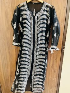 Lakhnavi Kurti