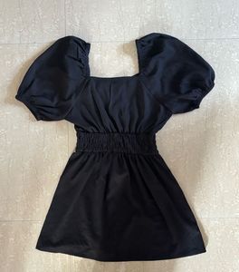 y2k black mini dress 🐈‍⬛🗝️