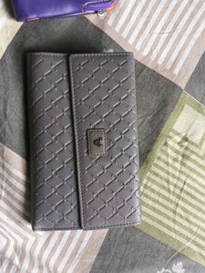 This Is The Pure Leather Purse For Women