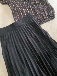 Pleaded Skirt
