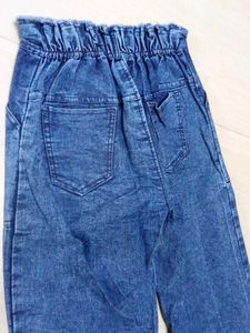 💗 Stylish Pink Top + Dark Blue Jeans