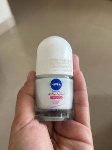 Nivea Natural Glow Deodorant Travel Friendly