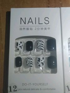 DIY Press-On Nail Bundle