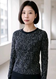 Cool Graphic Print Sweater 🖤🖤