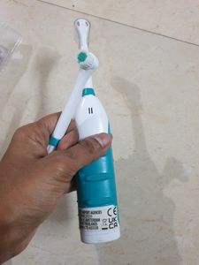 ELECTRIC TOOTHBRUSH