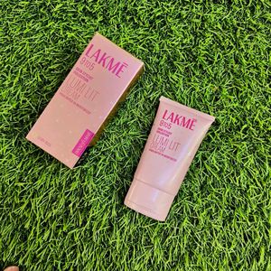 Lakme Moisturizer Highlighter