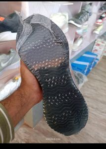 Size 7 Mens shoes