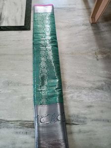 saree with contrst pallu