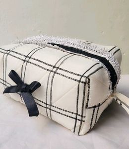 Coquette Pinterest Aesthetic Off White Make-up Bag