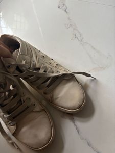 White High Shoes