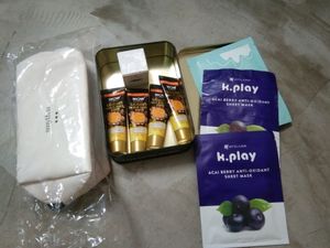 Skincare Combo With White Pouch