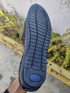 Stylish Black leatherLoafers