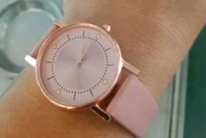 Pinky Watch