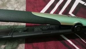 Hair Straightener
