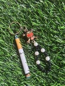 Cigarette keychain