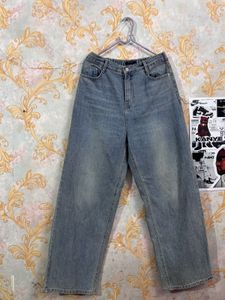 Y2k/Vintage Baggy High Rise Jeans